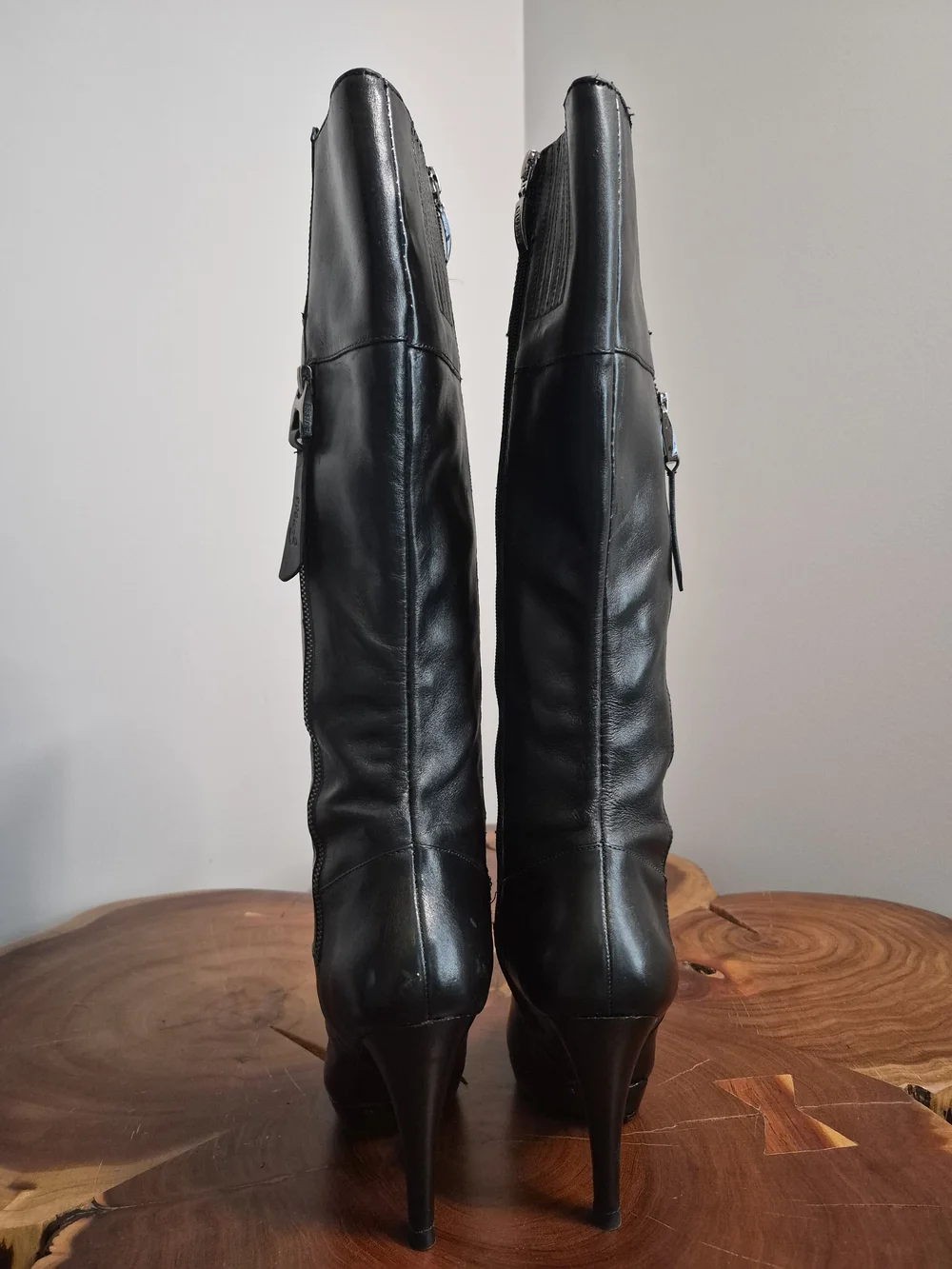 Guess Women's Teddie Tall Shaft Platform Boot Black Vintage Y2K - 8.5